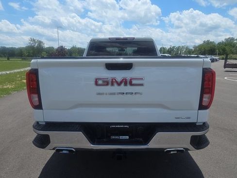 Used 2021 GMC Sierra 1500 SLE w/ X31 Off-Road Package AWD/4WD image 10