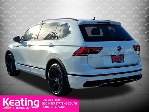 Used 2023 Volkswagen Tiguan SE R-Line FWD image 2
