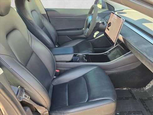 Used 2020 Tesla Model 3 Performance image 21