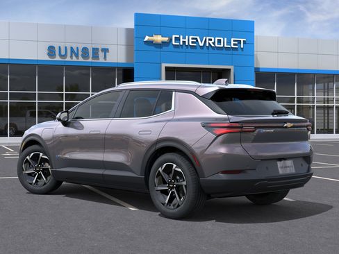 New 2026 Chevrolet Equinox EV LT FWD image 3