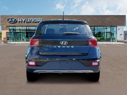 New 2026 Hyundai Venue SE FWD image 6