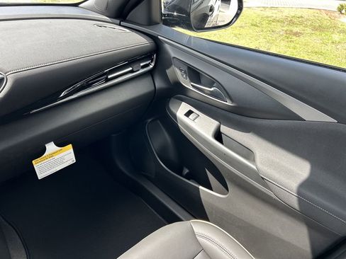 New 2026 Buick Envista Avenir image 17