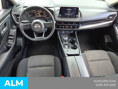 Used 2024 Nissan Rogue SV FWD image 8