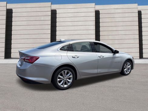 Used 2022 Chevrolet Malibu LT FWD image 5