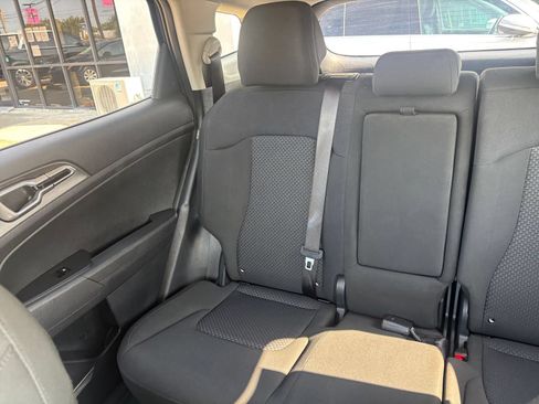 Used 2026 Kia Sportage LX FWD image 38
