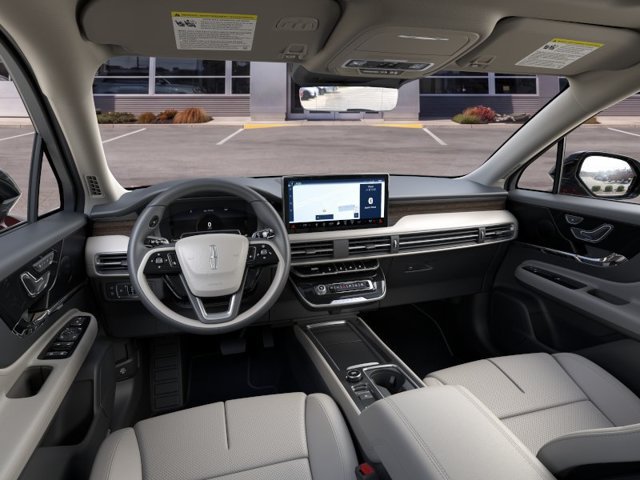 New 2025 Lincoln Corsair Grand Touring w/ Equipment Group 301A AWD/4WD image 9