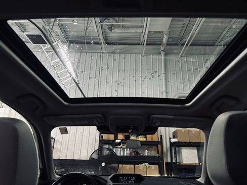 Used 2022 Subaru Forester Premium image 22