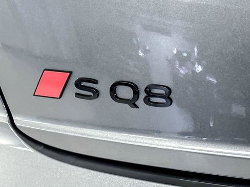 New 2026 Audi SQ8 Prestige image 26