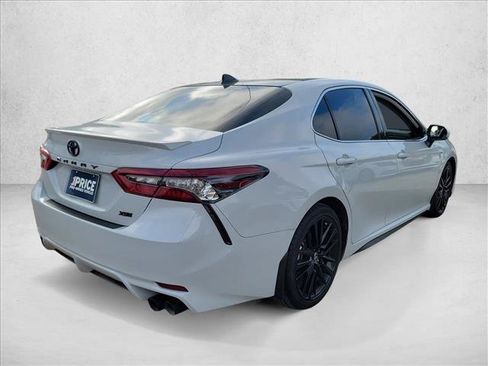 Used 2023 Toyota Camry XSE FWD image 5