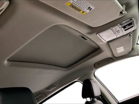 Used 2025 Honda Odyssey EX-L image 19