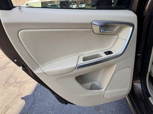 Used 2015 Volvo XC60 T5 image 14