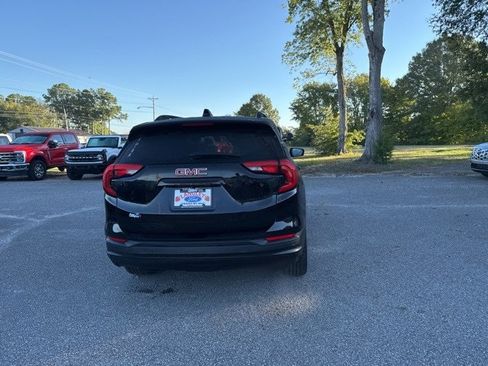 Used 2020 GMC Terrain SLE w/ Driver Convenience Package image 17