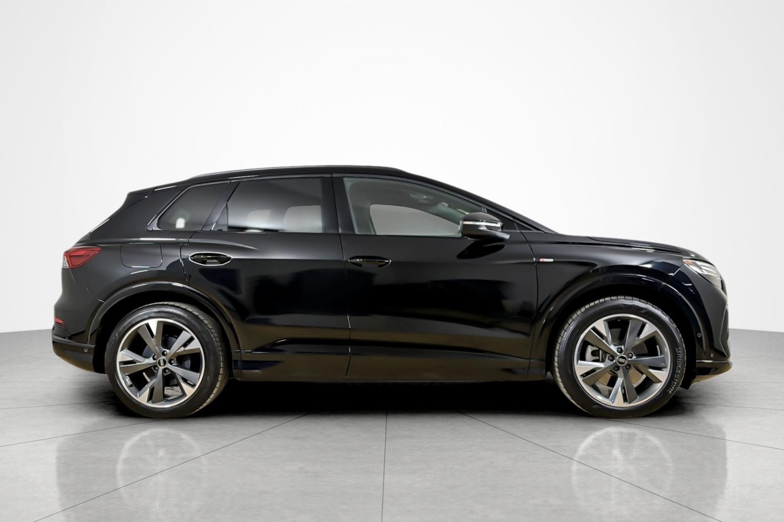 Certified 2024 Audi Q4 e-tron Prestige w/ Black Optic Package AWD/4WD image 6