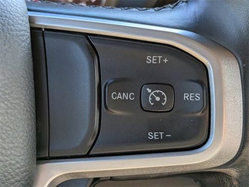Used 2019 RAM 1500 Big Horn image 25