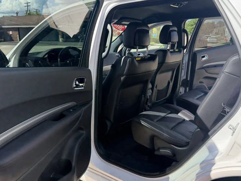 Used 2018 Dodge Durango R/T w/ Blacktop Package AWD/4WD image 18