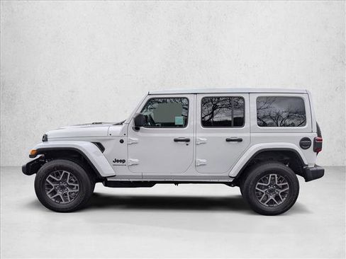 New 2026 Jeep Wrangler Unlimited Sahara AWD/4WD image 9