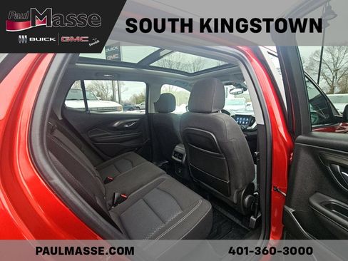 Used 2022 GMC Terrain SLE w/ Driver Convenience Package image 12