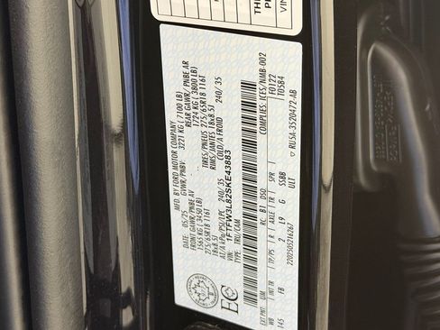 Used 2025 Ford F150 XLT w/ Equipment Group 302A MID AWD/4WD image 31