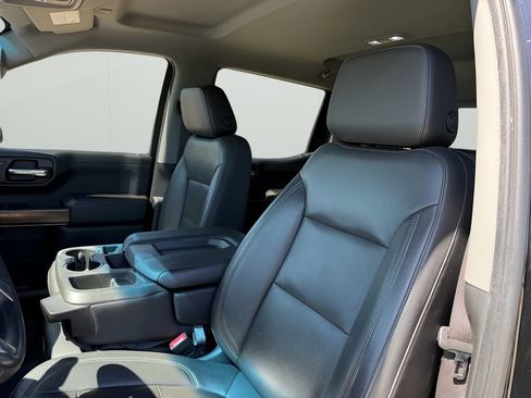 Used 2019 Chevrolet Silverado 1500 LT w/ Texas Edition image 11