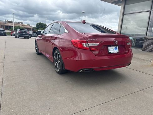 Used 2018 Honda Accord Sport image 7
