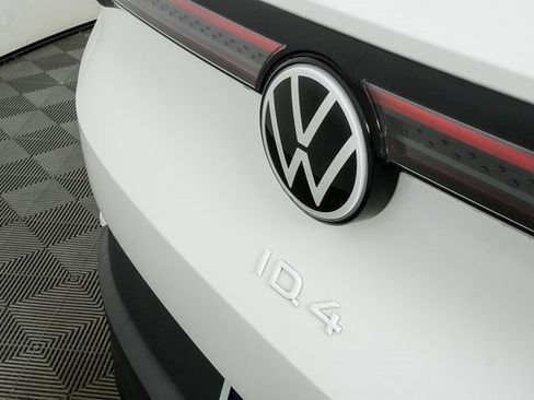 Certified 2023 Volkswagen ID.4 S image 32