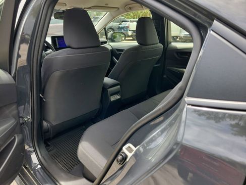 Used 2025 Toyota Corolla LE w/ Convenience Package image 9