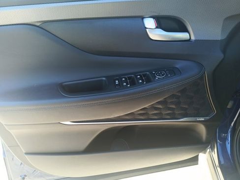 Used 2020 Hyundai Santa Fe SEL image 5