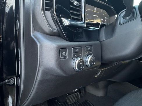 Used 2024 GMC Sierra 1500 Elevation image 18