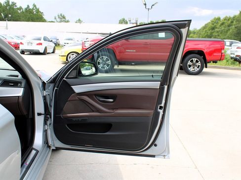 Used 2016 BMW 535i xDrive Sedan image 32