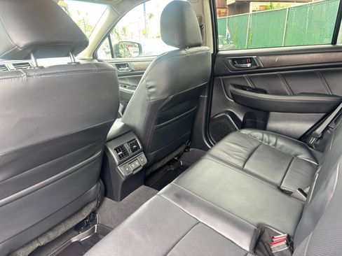 Used 2019 Subaru Outback 2.5i Limited AWD/4WD image 33