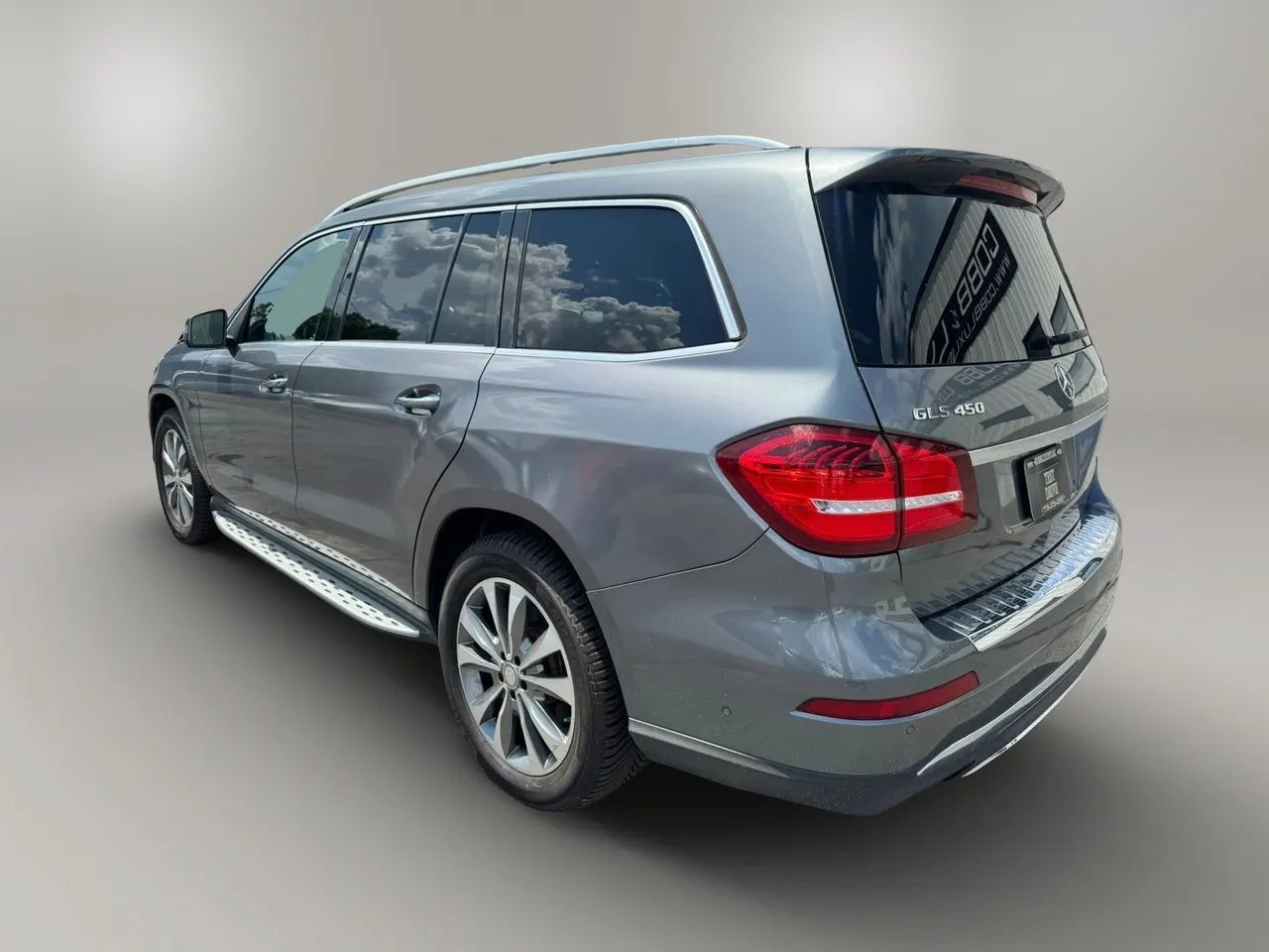 Used 2017 Mercedes-Benz GLS 450 4MATIC w/ Premium Package image 8