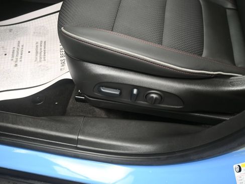 Used 2023 Chevrolet TrailBlazer RS w/ Sun and Liftgate Package FWD image 17