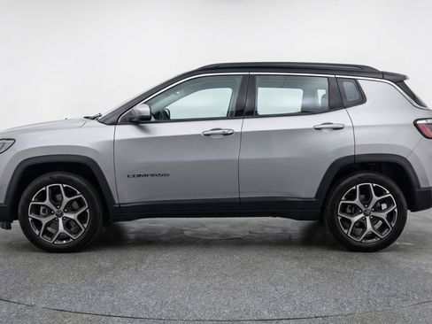 Used 2025 Jeep Compass Limited AWD/4WD image 5