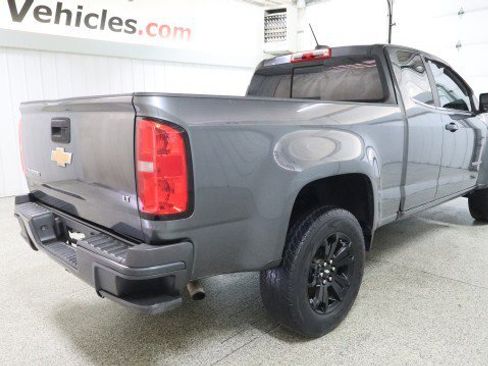 Used 2016 Chevrolet Colorado LT w/ LT Convenience Package RWD image 6