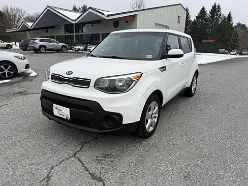 Used 2017 Kia Soul image 1