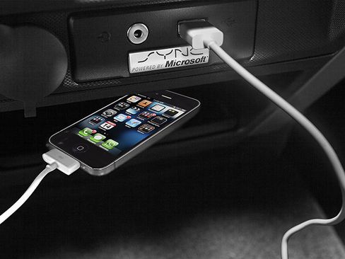 Used 2013 Ford F150 XLT w/ XLT Chrome Pkg image 17