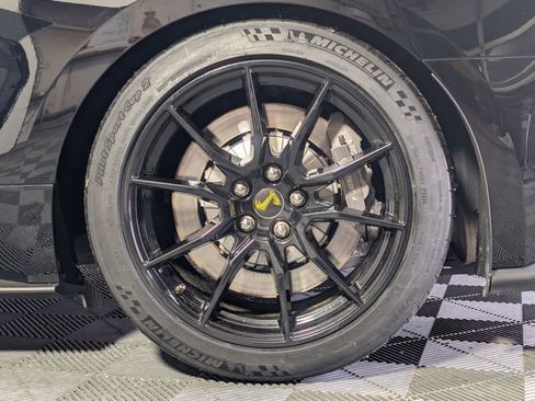 Used 2019 Ford Mustang Shelby GT350 w/ Technology Package image 28