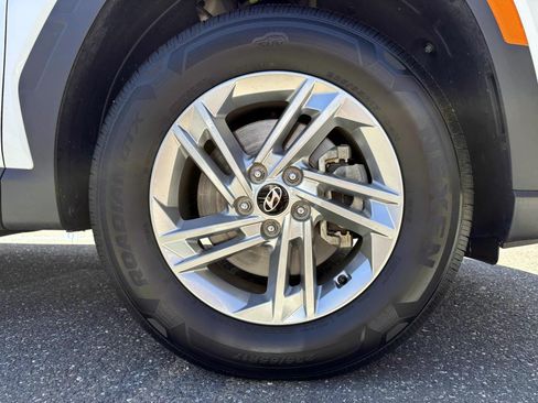 Used 2025 Hyundai Tucson SE AWD/4WD image 6
