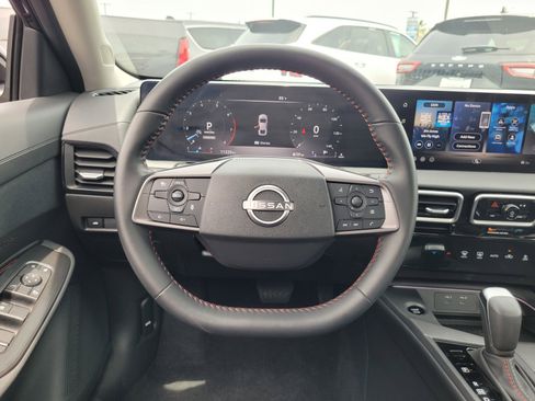 Used 2026 Nissan Sentra SR w/ Floor Mat Package FWD image 16