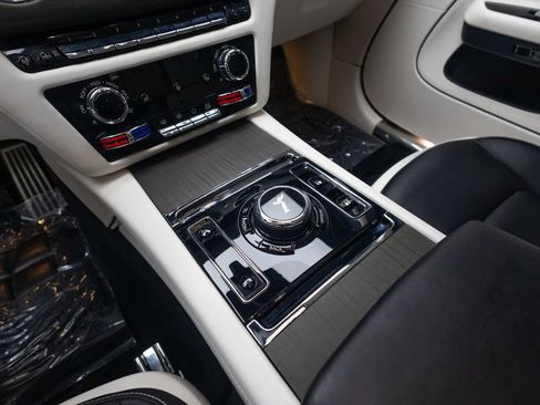Used 2024 Rolls-Royce Spectre w/ Spectre Launch Package AWD/4WD image 32