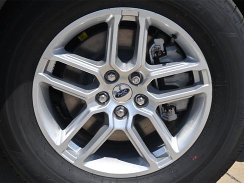 Certified 2025 Ford Explorer Active w/ Active Comfort Package image 32