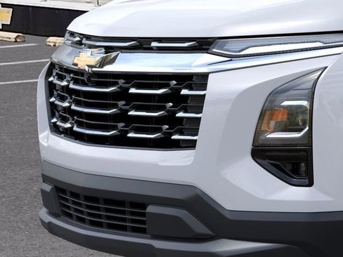 New 2026 Chevrolet Equinox LT w/ Safety and Technology Package FWD image 13