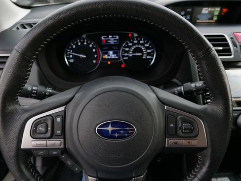 Used 2017 Subaru Forester 2.5i Touring AWD/4WD image 27