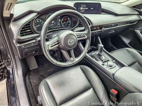 Used 2023 MAZDA MAZDA3 s FWD image 9