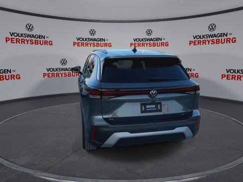 New 2026 Volkswagen Tiguan SE image 7