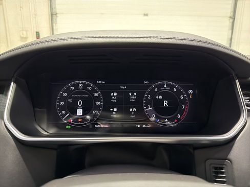 Used 2018 Land Rover Range Rover Supercharged image 27