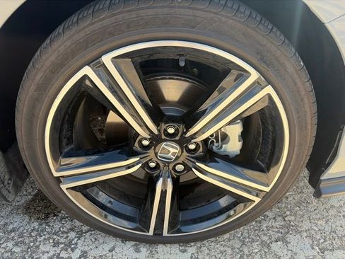 Used 2025 Honda Accord Sport image 8