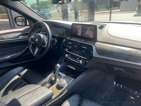 Used 2019 BMW 540i xDrive AWD/4WD image 25