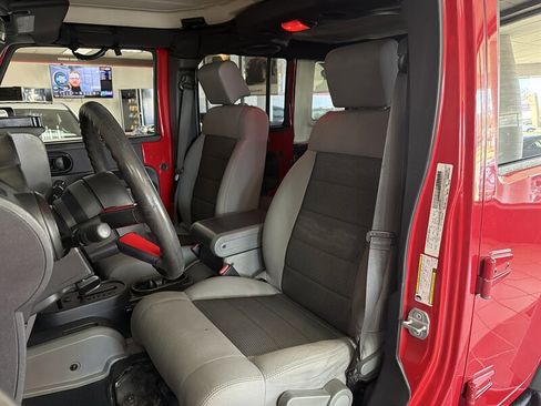 Used 2010 Jeep Wrangler Unlimited Sport image 10