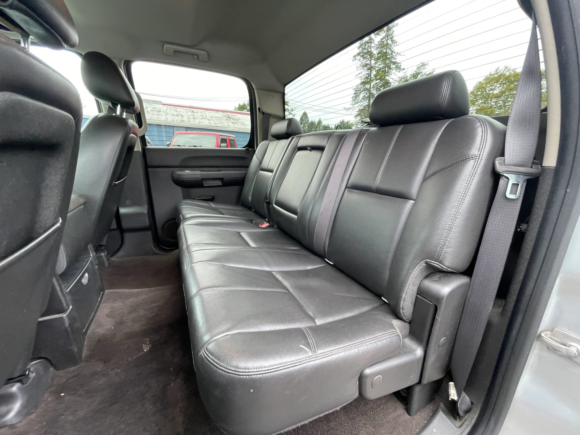 Used 2013 Chevrolet Silverado 2500 LT w/ Interior Plus Package AWD/4WD image 19